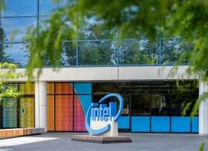 TradeVille: Intel accelerează redresarea financiară